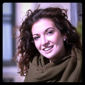 Meet your Posher, Andrea